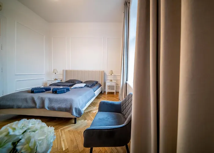 Riverfront Apartment *